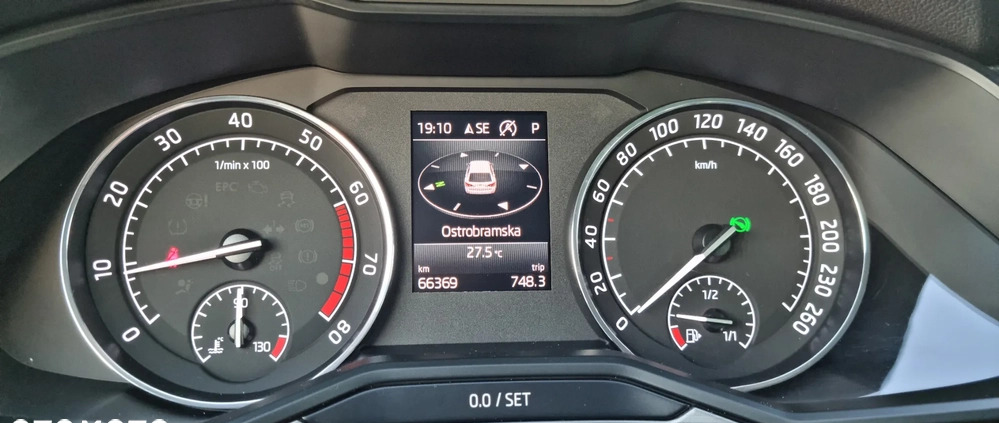 Skoda Superb cena 121900 przebieg: 66369, rok produkcji 2018 z Warszawa małe 742